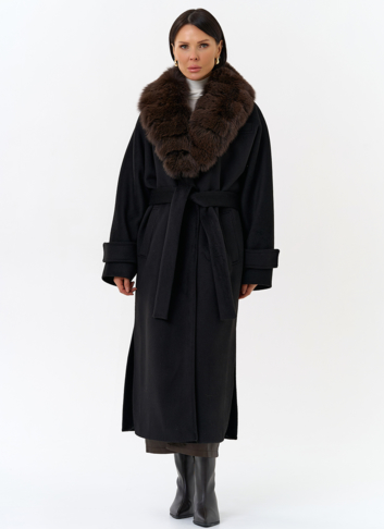 Женское утепленное пальто с отделкой из меха песца Женское утепленное пальто с отделкой из меха песца