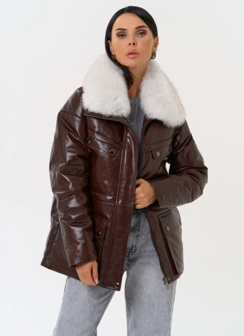 Коричневый кожаный пуховик фото
