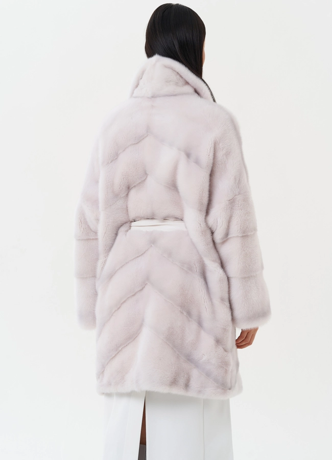 Шуба из норки с английским воротником  модель № 25599 в кредит фото