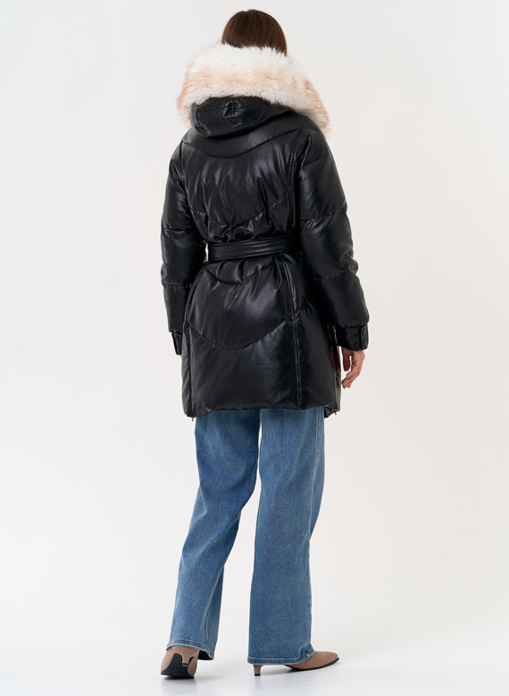 Женский пуховик из эко кожи с отделкой из эко меха