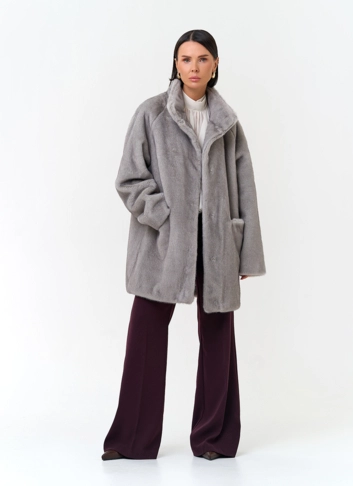 Женское пальто из эко меха