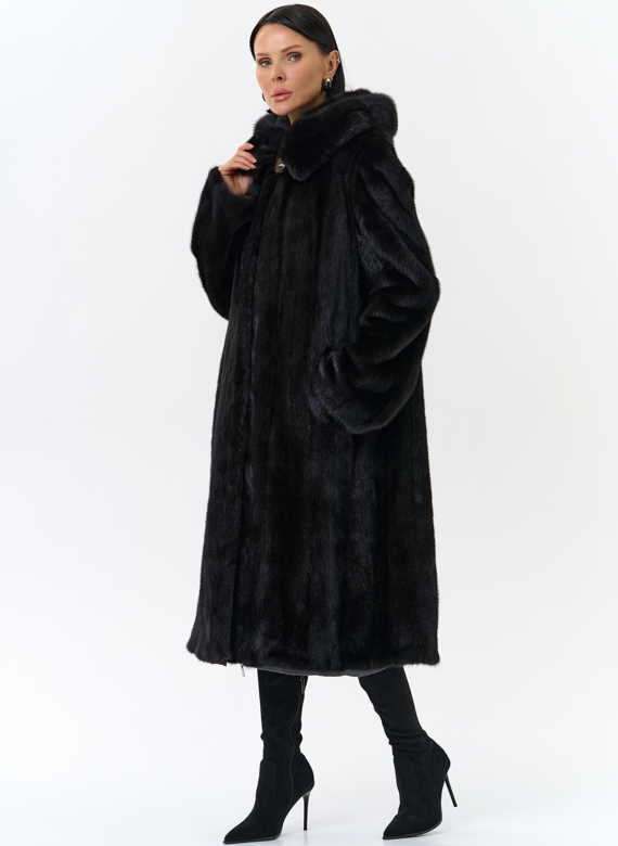 Шуба из норки в цвете махагон