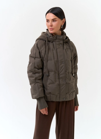 Женская куртка с трикотажным капюшоном