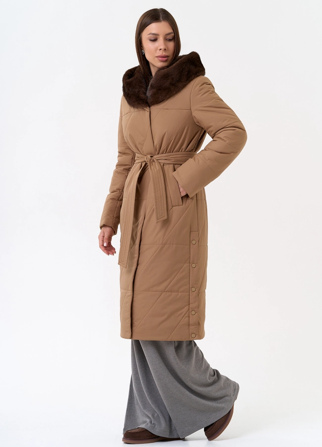 Пуховик с капюшоном из эко меха модель № 28400 в рассрочку