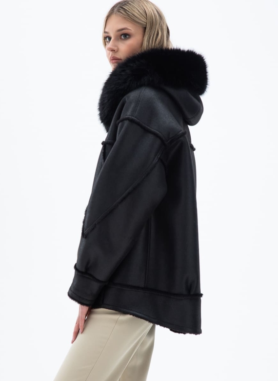 Женская дубленка из эко кожи с капюшоном