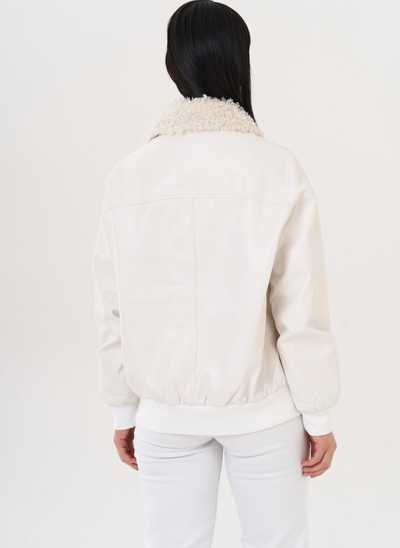 Куртка "бомбер" с эко мехом