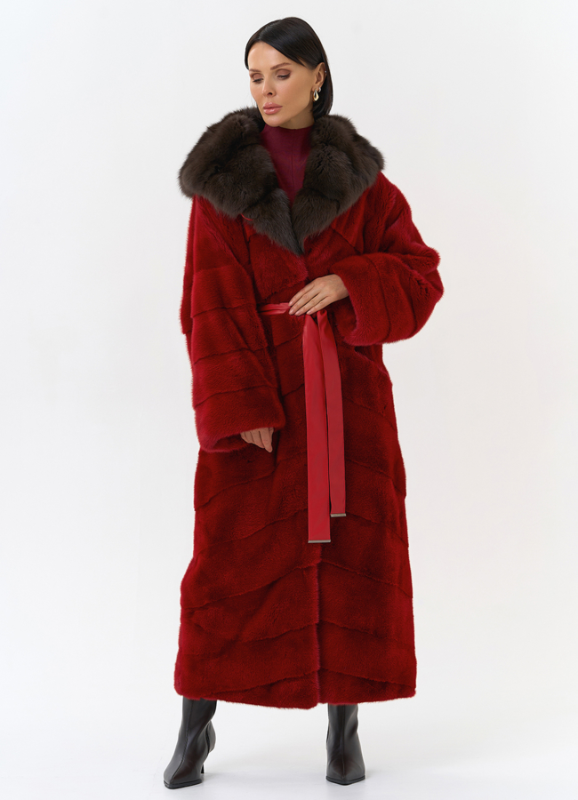 Красная норковая шуба с капюшоном из меха куницы модель № 31964 универмаг малина