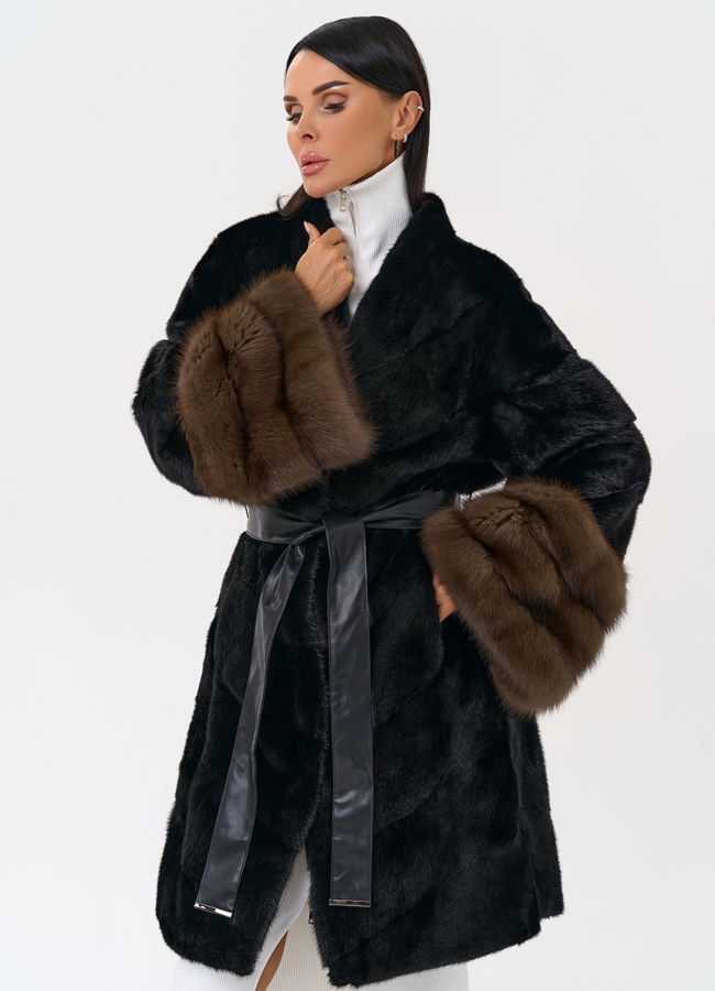 Норковая шуба с манжетами из меха куницы модель № 31200 универмаг малина