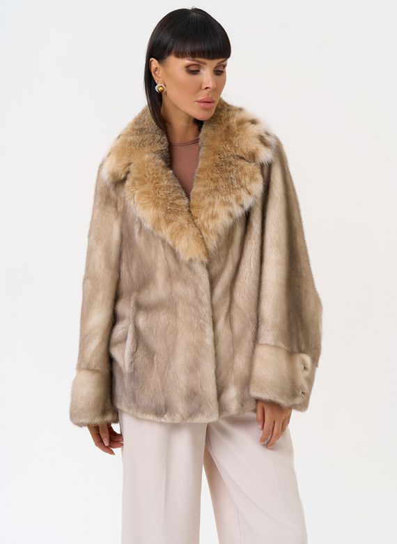 Куртка из меха норки с английским воротником из меха рыси